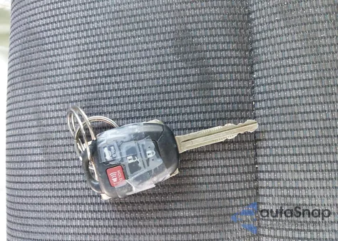 2017 Toyota Corolla Se из США, поврежденный, VIN 2T1BURHE6HC772344